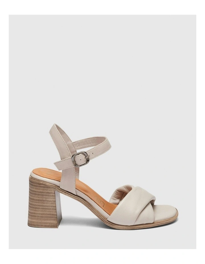 Virginia Heels in Taupe