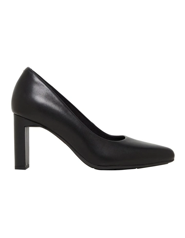 Isabella Heeled Shoe in Black