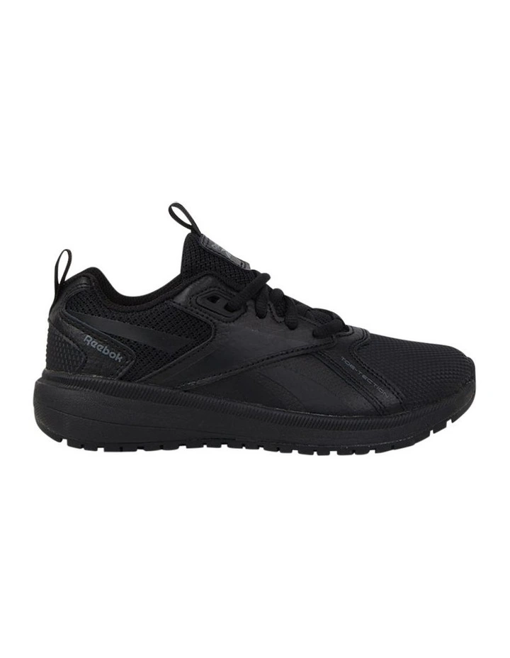 Durable Xt Grade School Sport Shoes in Black