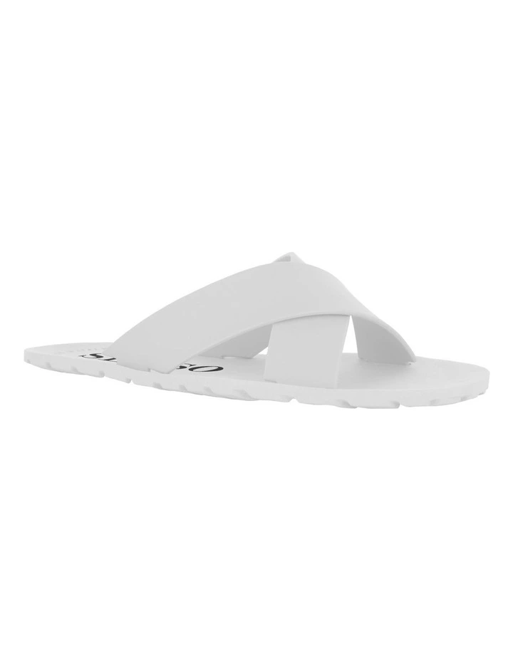Franky Slides in White