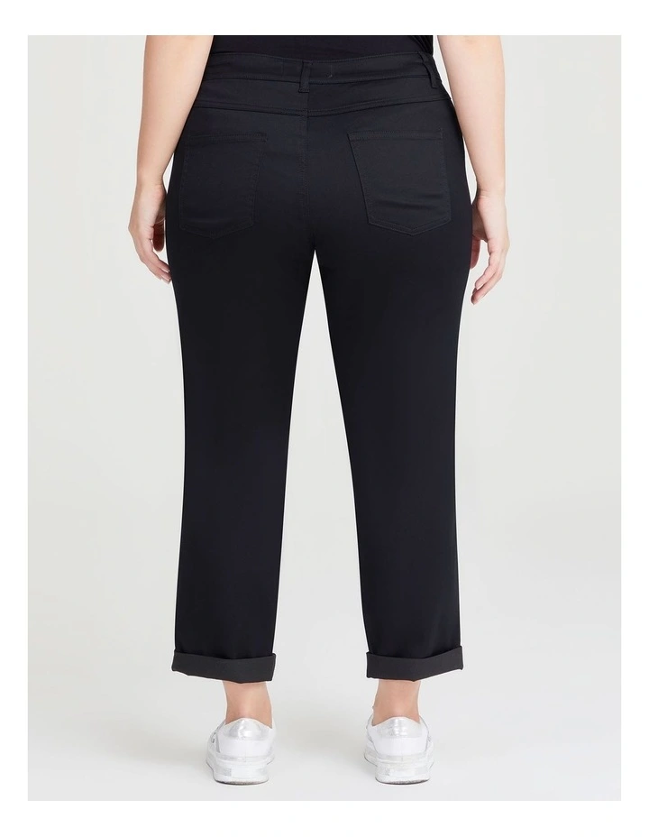 The Easy Fit Jean in Black