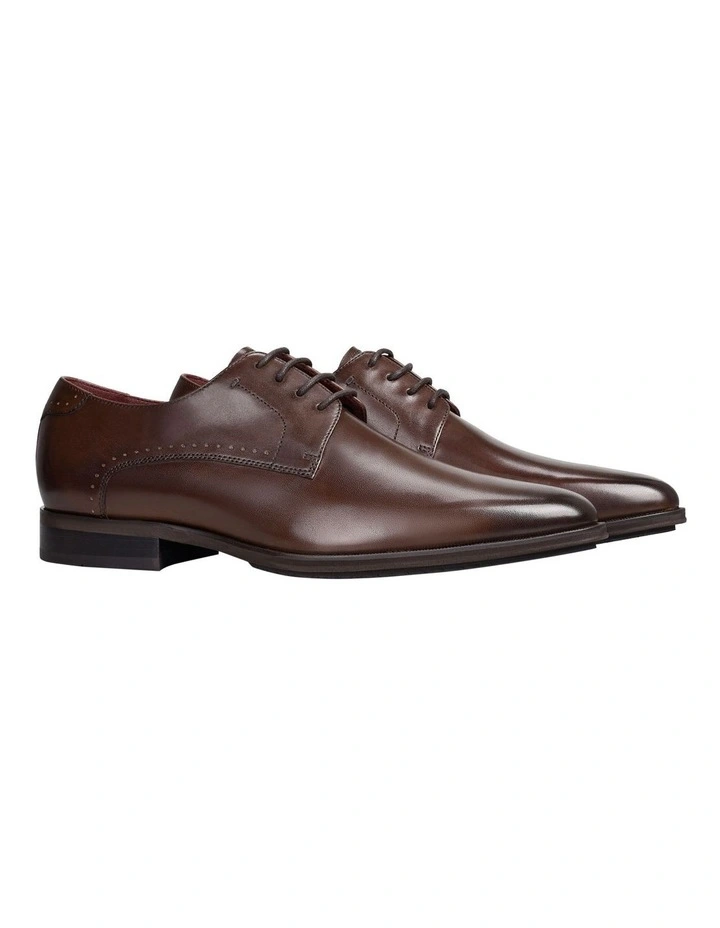 Zen Shoes in Brown