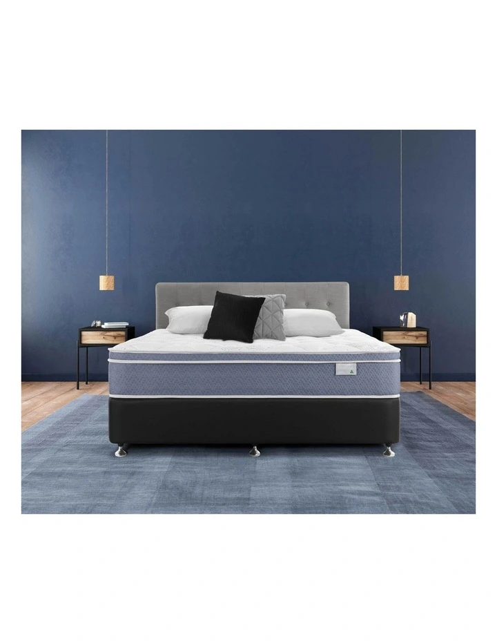 Maleny Medium Mattress in White