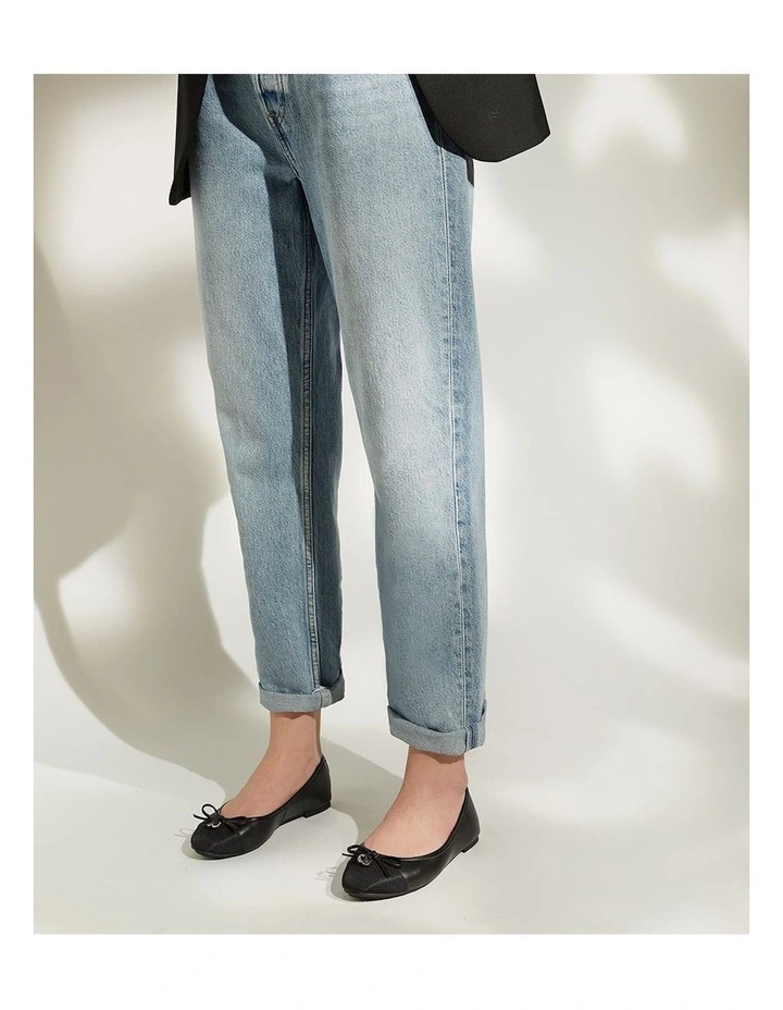 Hallo Ballet Flats in Black
