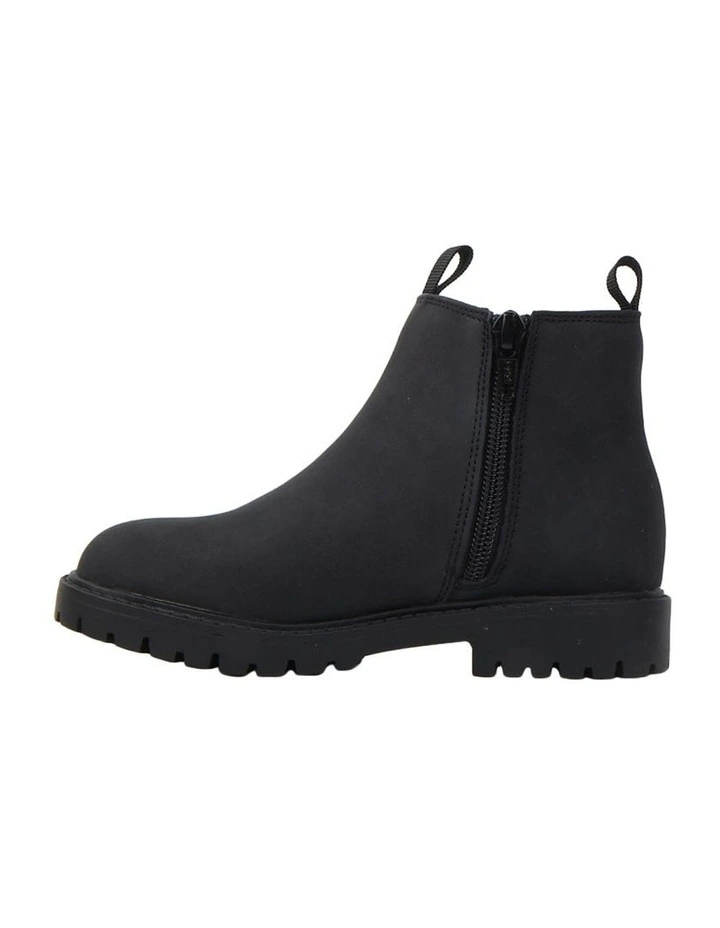 Jonah Boots in Black