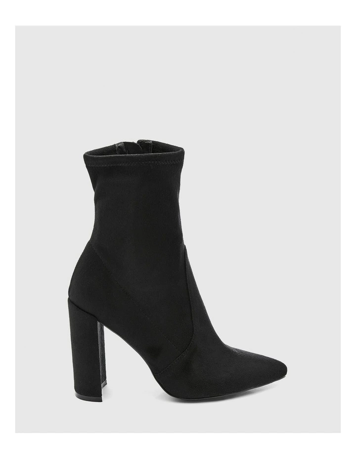 Jezebel High Heel Boots in Black