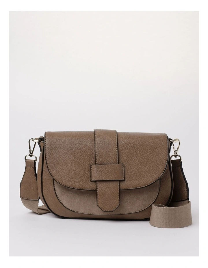 Shelby Crossbody Bag in Beige