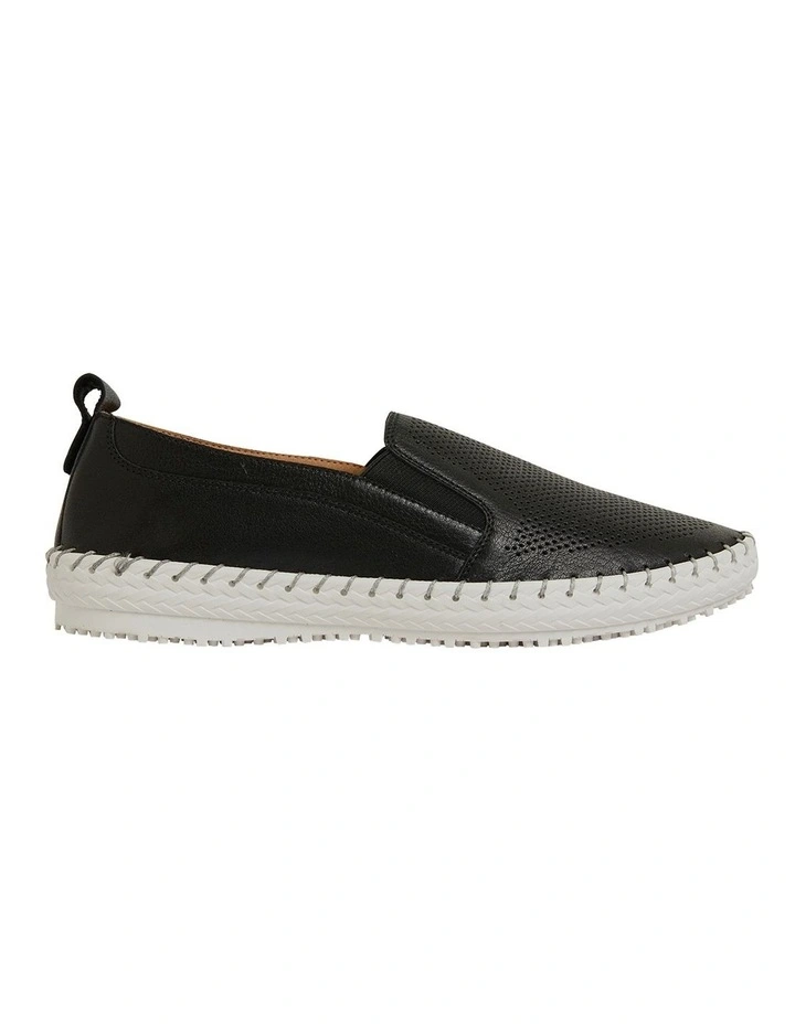 Riva Sneakers in Black Leather