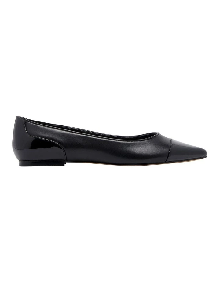 Brex Ballet Flat in Black