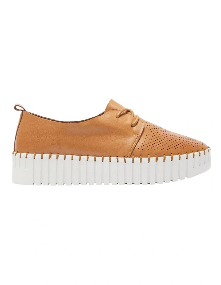 Central Sneakers in Tan Leather