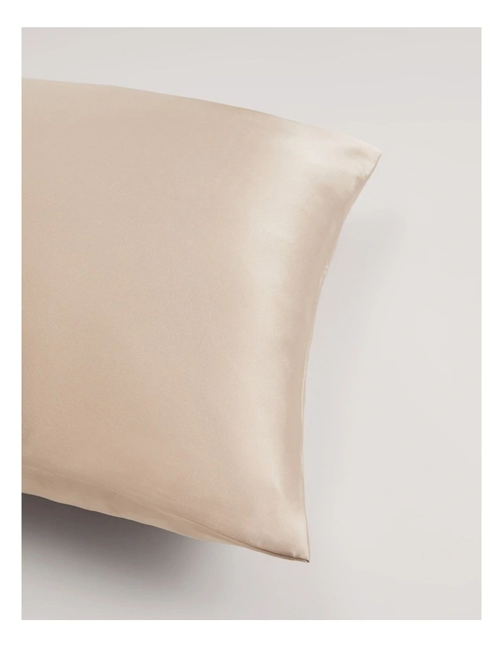 Silk Pillowcase in Natural