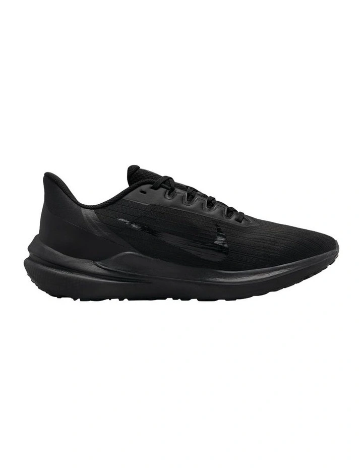 Air Winflo 9 Sport Shoes In Black