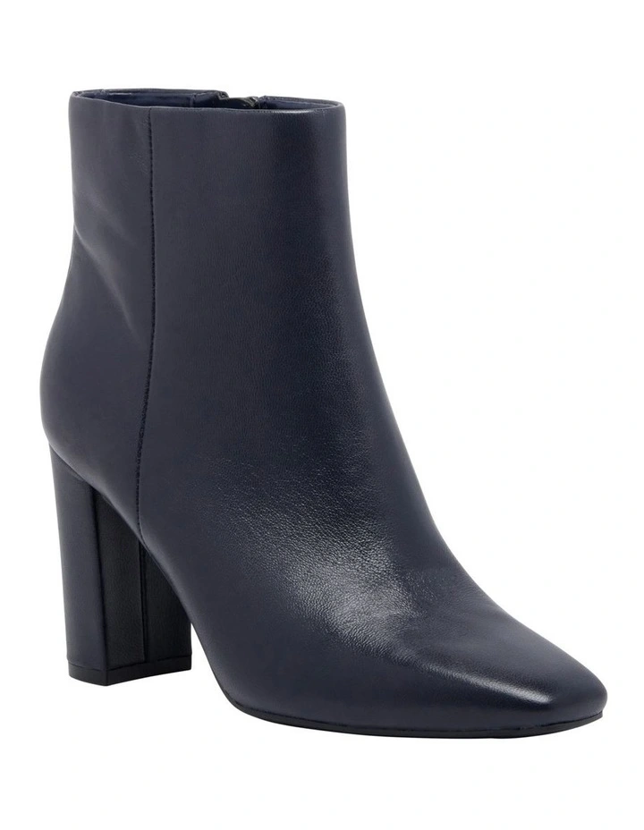 Yuhav Ankle Boot in Navy Blue
