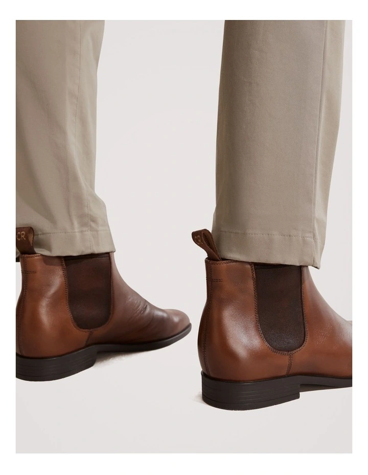 Travel Boot in Rich Tan