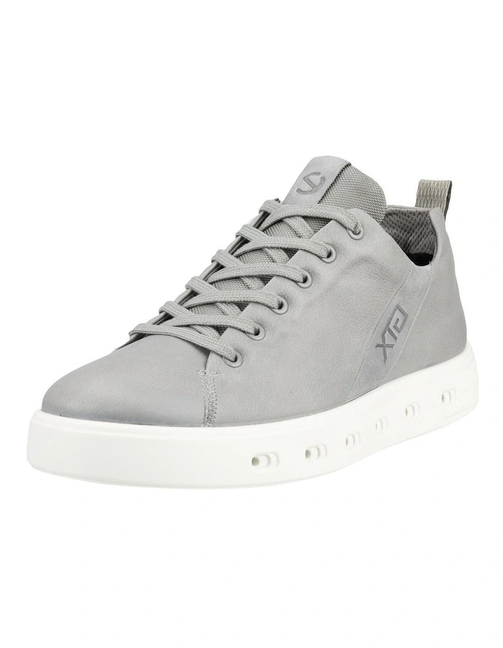 Street 720 Sneaker in Grey