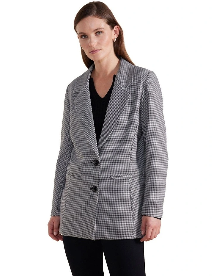 Long Sleeve Essential Blazer in Black Check