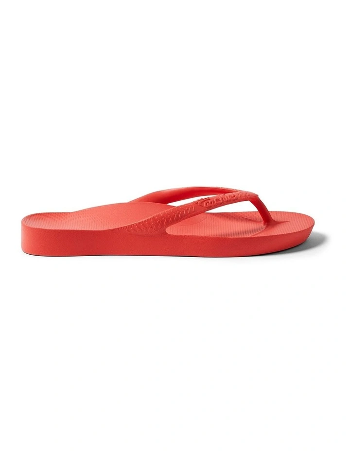 Arch Support Thongs in Coral