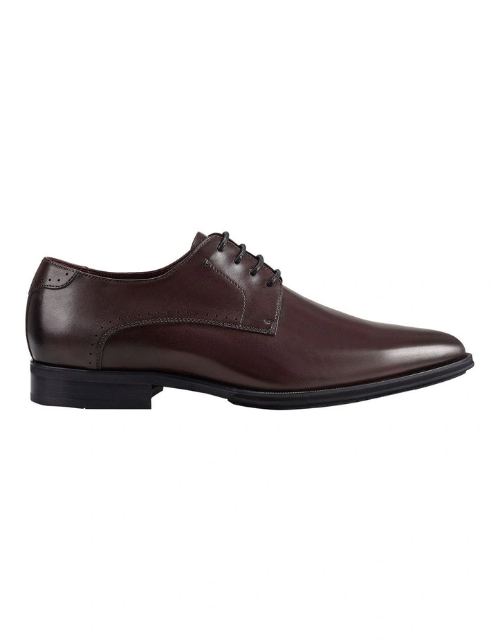 Zen Shoe in Burgundy