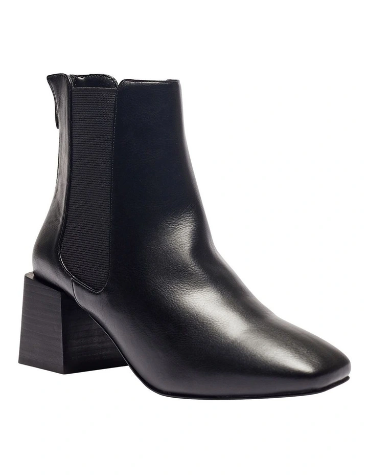 Thomas Black Smooth Boots