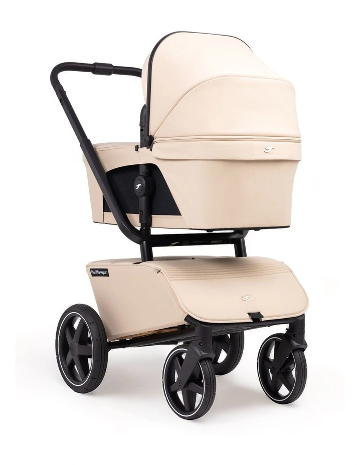 Wagon 2 in Clay