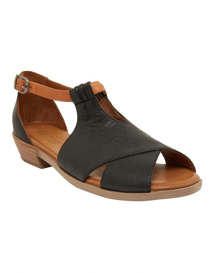 Laguna Sandals in Black/Cognac Leather