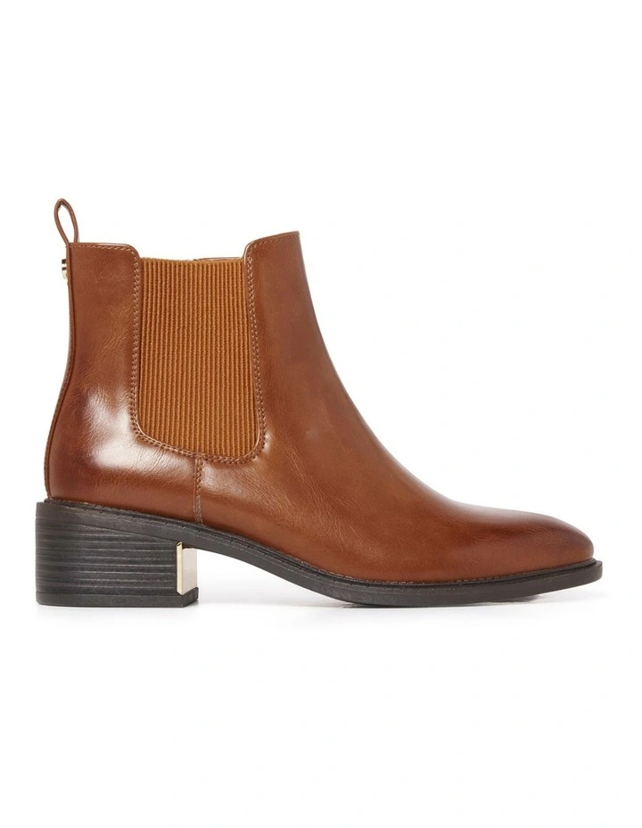 Kayla Chelsea Boots in Brown