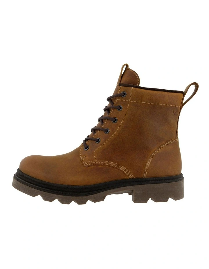 Grainer Boots in Brown