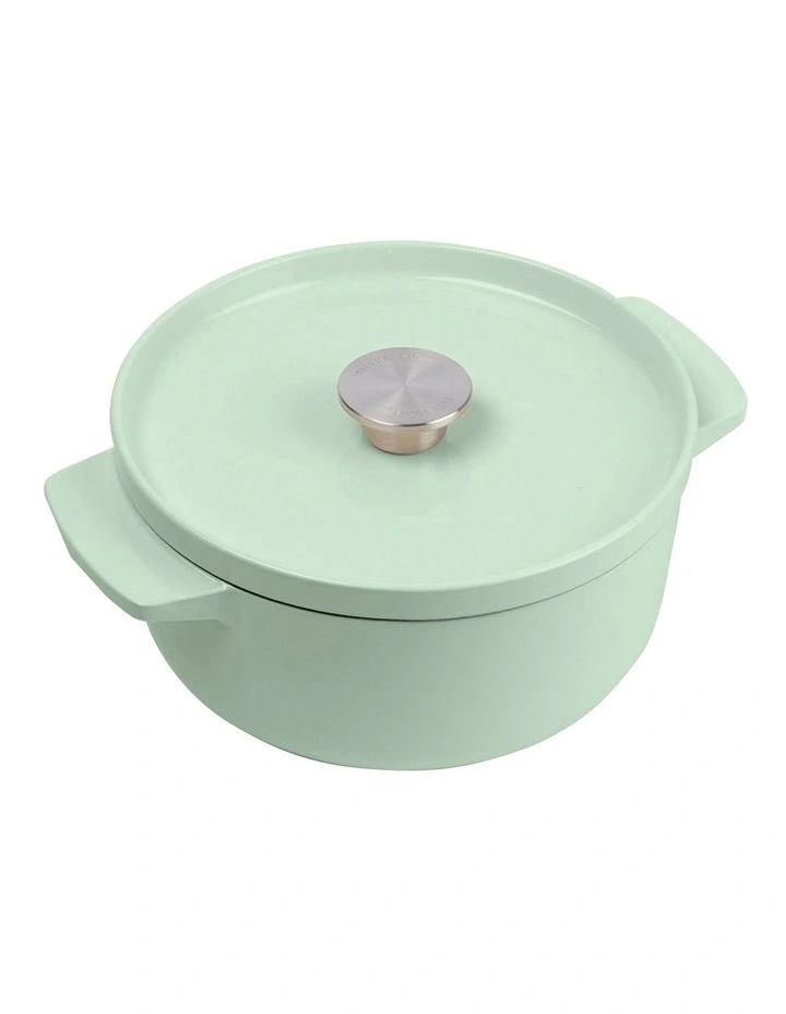 Covered Casserole 22cm/3.3L in Pistachio