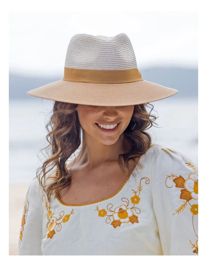 Wide Brim Fedora Hat in Mixed Camel/Caramel
