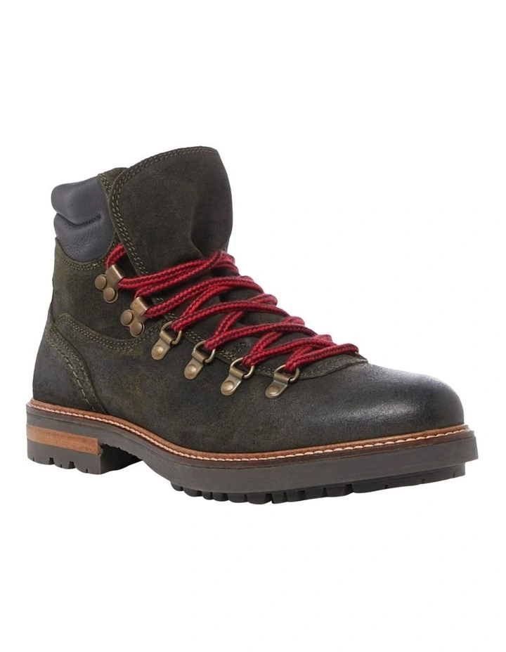 Content Boot in Khaki