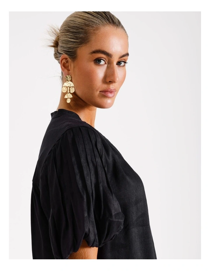 Linen Blend Pintuck Sleeve Popover in Navy