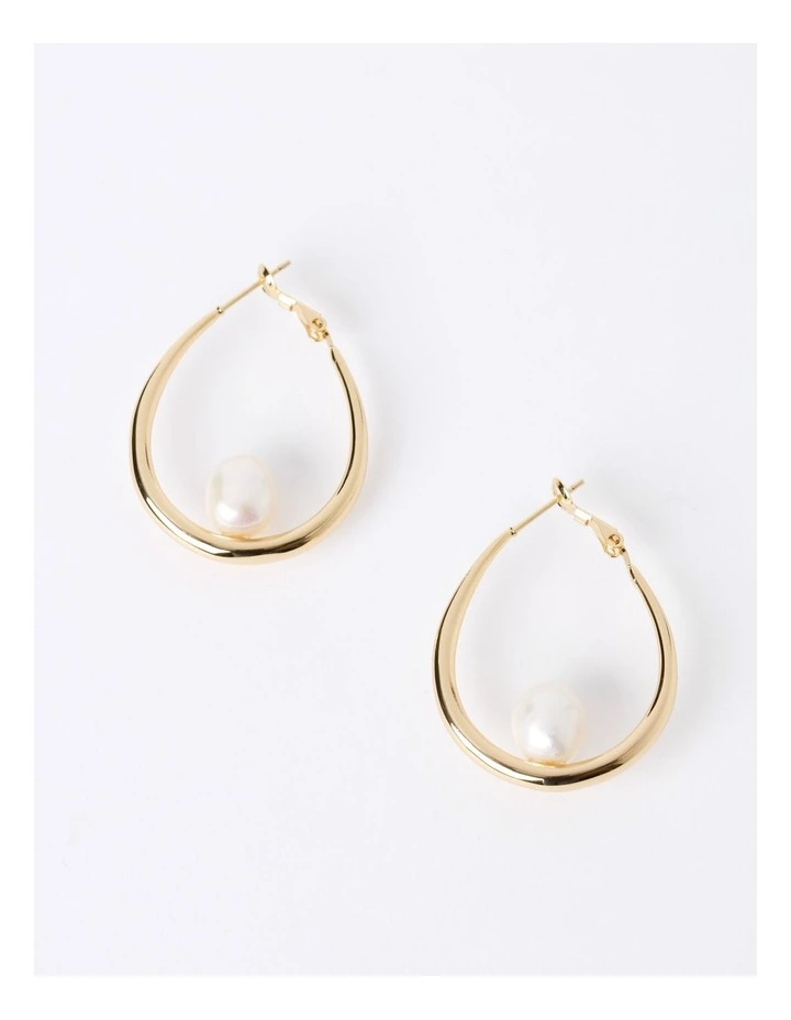 Baroque Pearl Alloy Hoop Earring in Gold