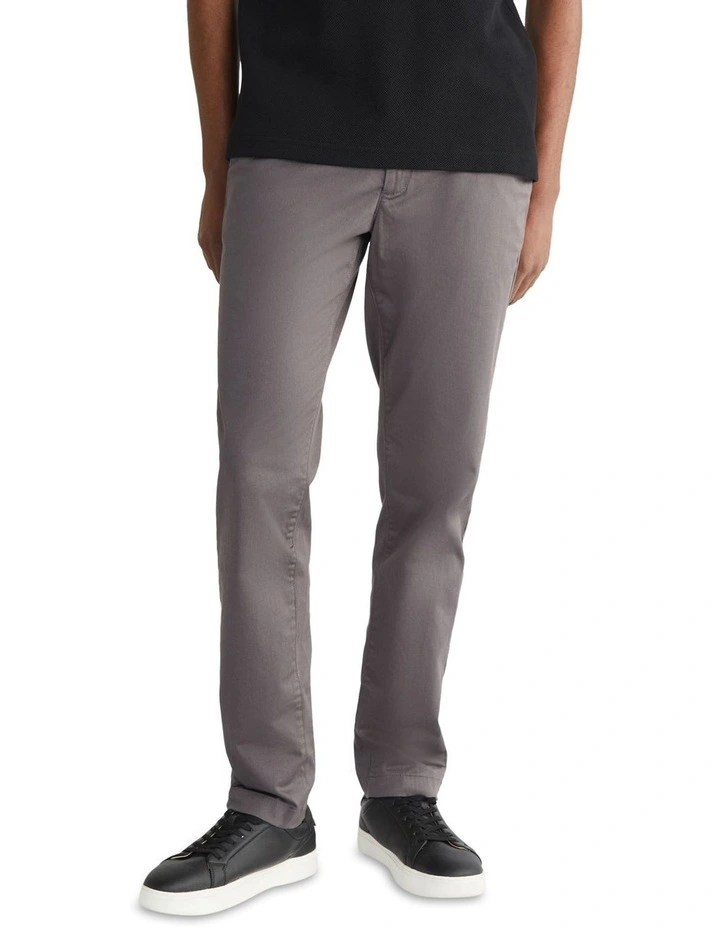 Satin Stretch Slim Chino in Grey