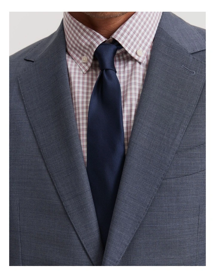 Silk Textured Tie in Navy