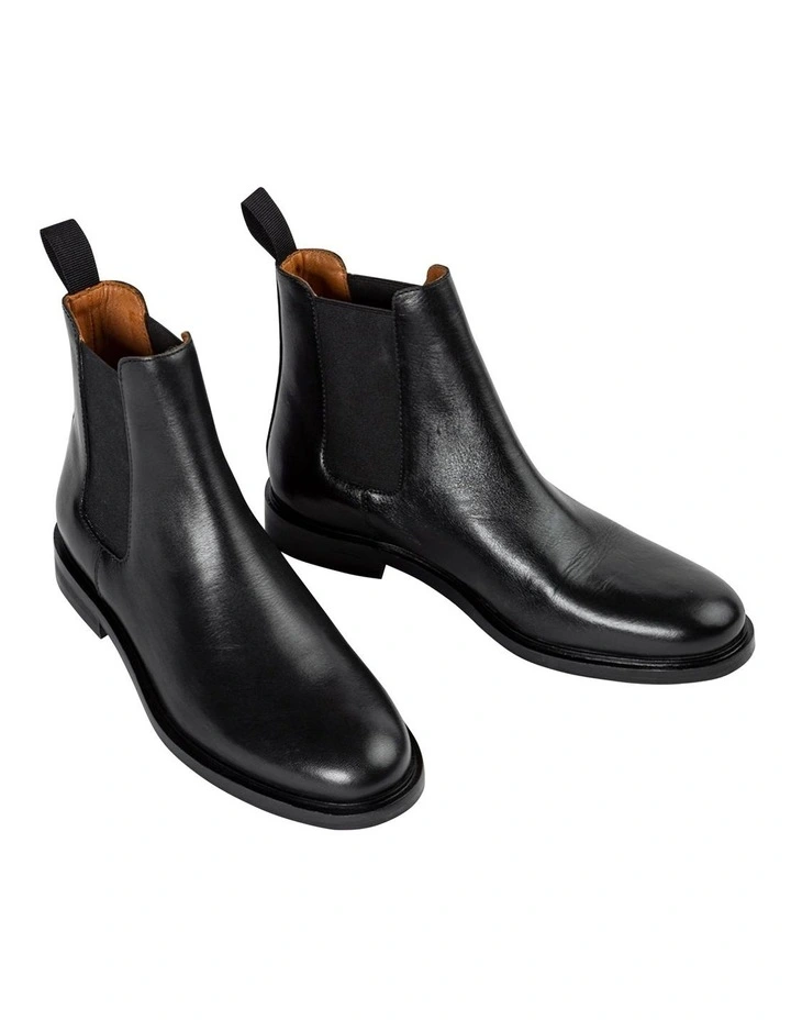 Arctic Black Como Ankle Boots