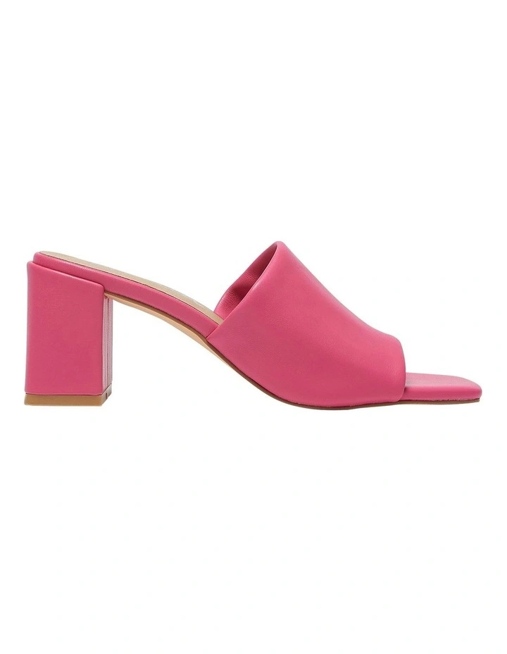 Geri Sandals in Pink Smooth