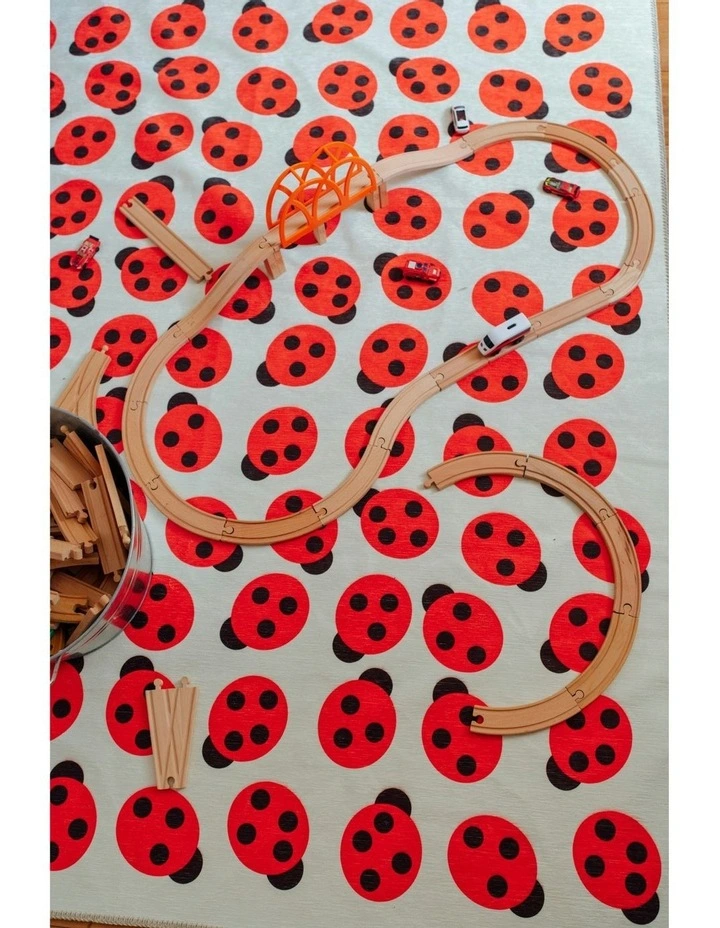 Lady Bugs Washable Chenille Rug in Red