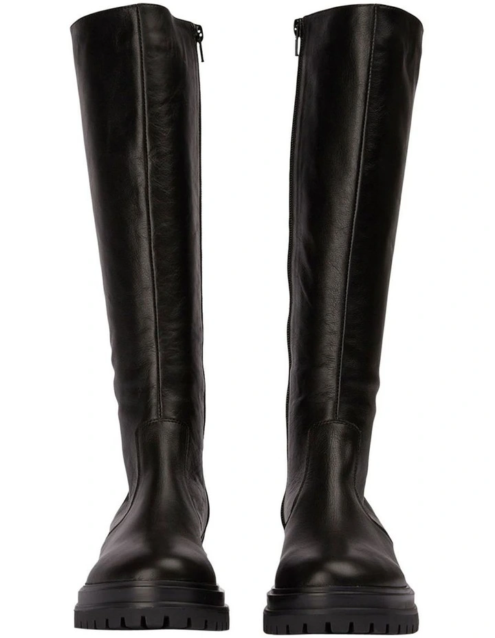 Wanda Boots in Black