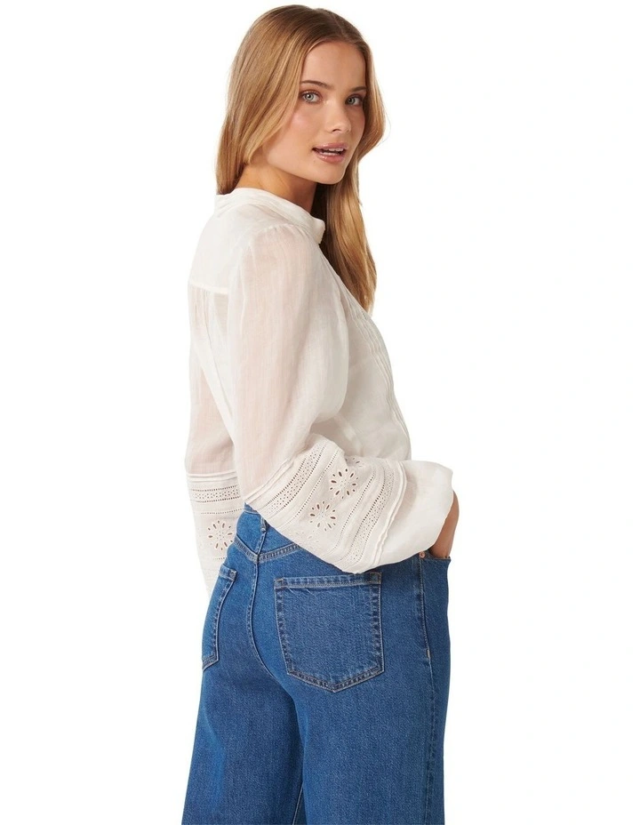 Inez Keyhole Trim Spliced Blouse in White