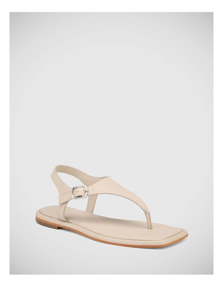 Anesha Flat Sandal in Fog Leather