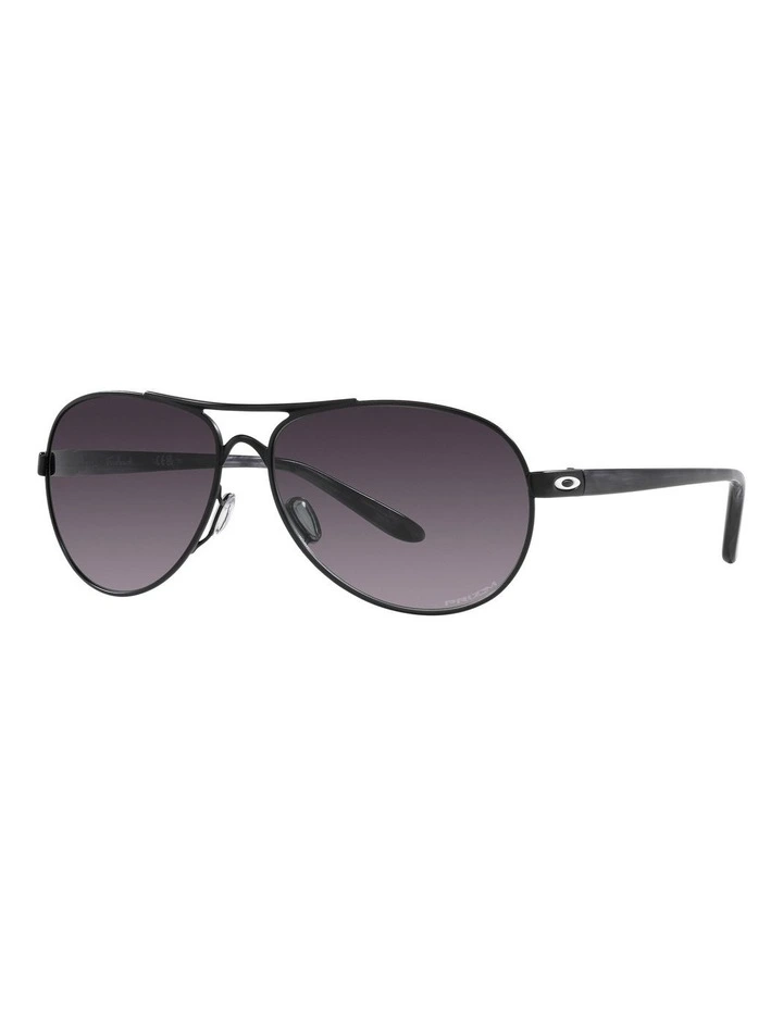 Feedback Sunglasses in Black