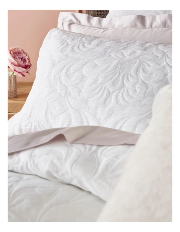 Sophia Matelasse Quilt Cover Set in White