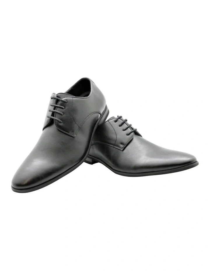 Dress Shoe in Black
