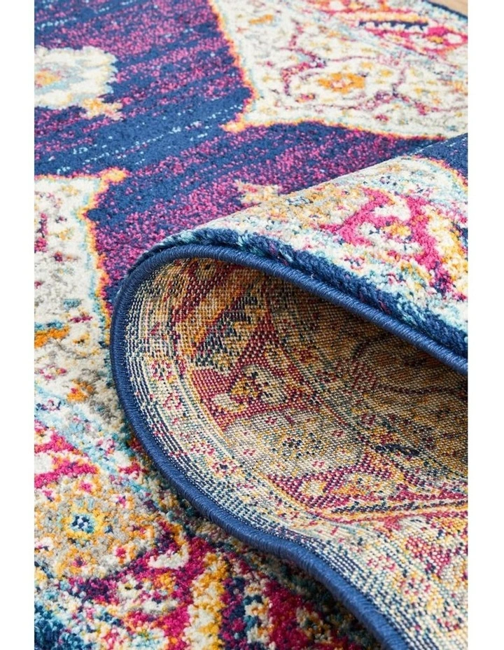 Century Royal Rug 966 in Red/Blue