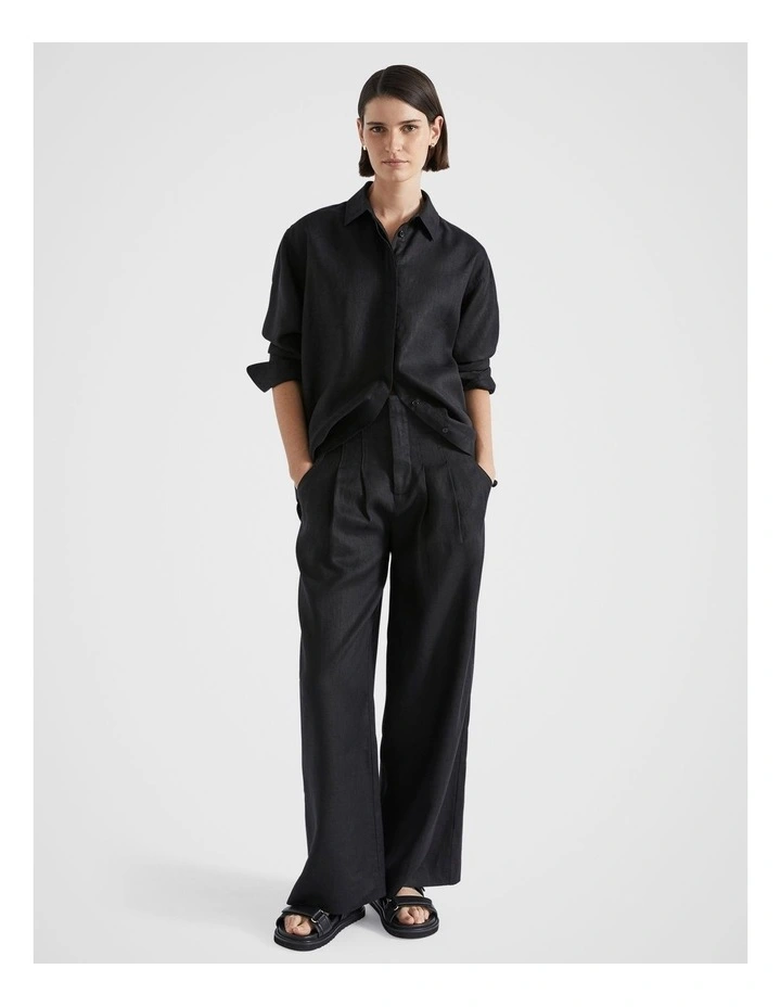 Core Linen Boyfriend Shirt in Black