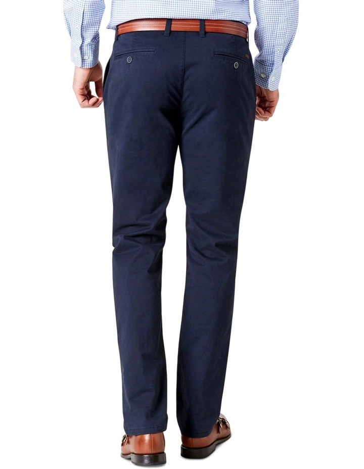 Modern Tapered Chino Pant in Navy