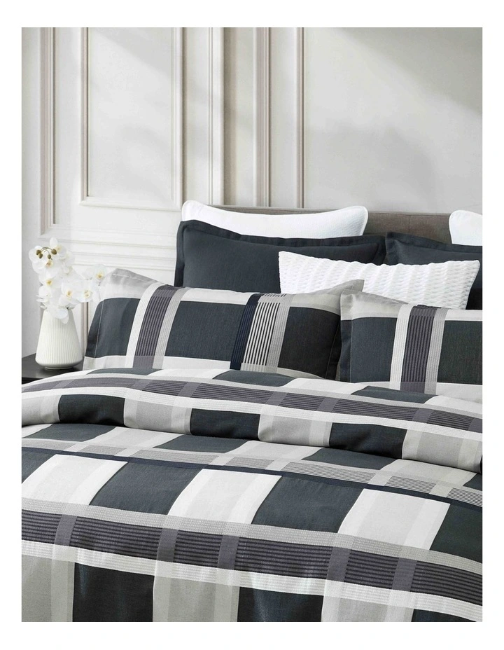 Conrad Bedlinen in Black/Grey