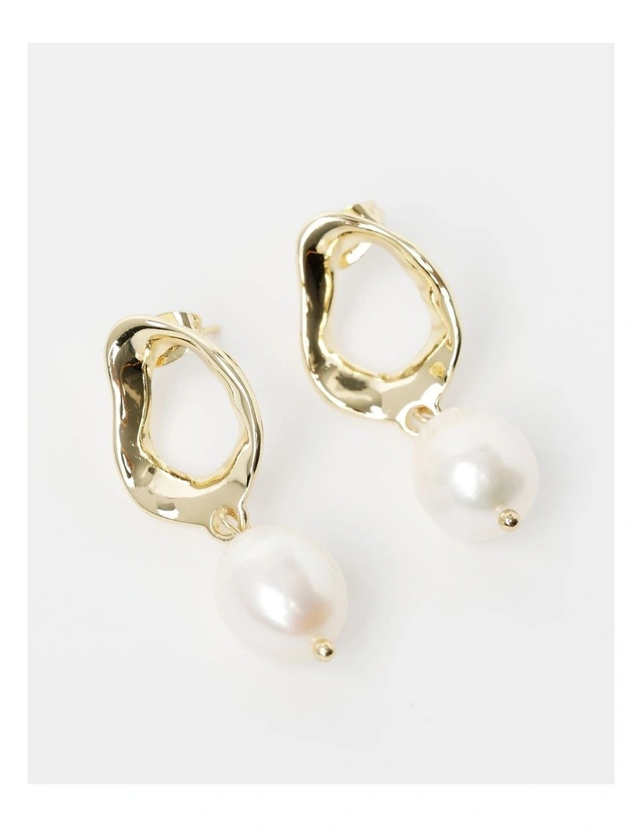 Hammered Tear Drop & Freshwater Pearl Earrings in Gold