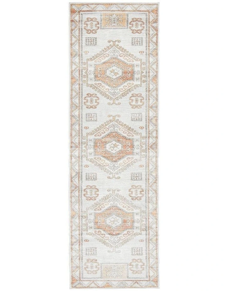 Mayfair Caitlen Natural Rug in White
