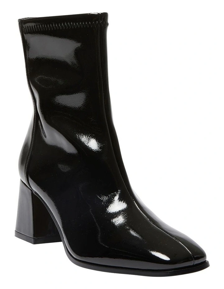 Hampton Boots in Black Crinkle Patent